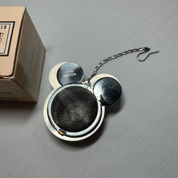 Mickey Mouse Stainless Steel Tea Ball Infuser. Walt Disney World Home. NEW - Picture 4 of 6